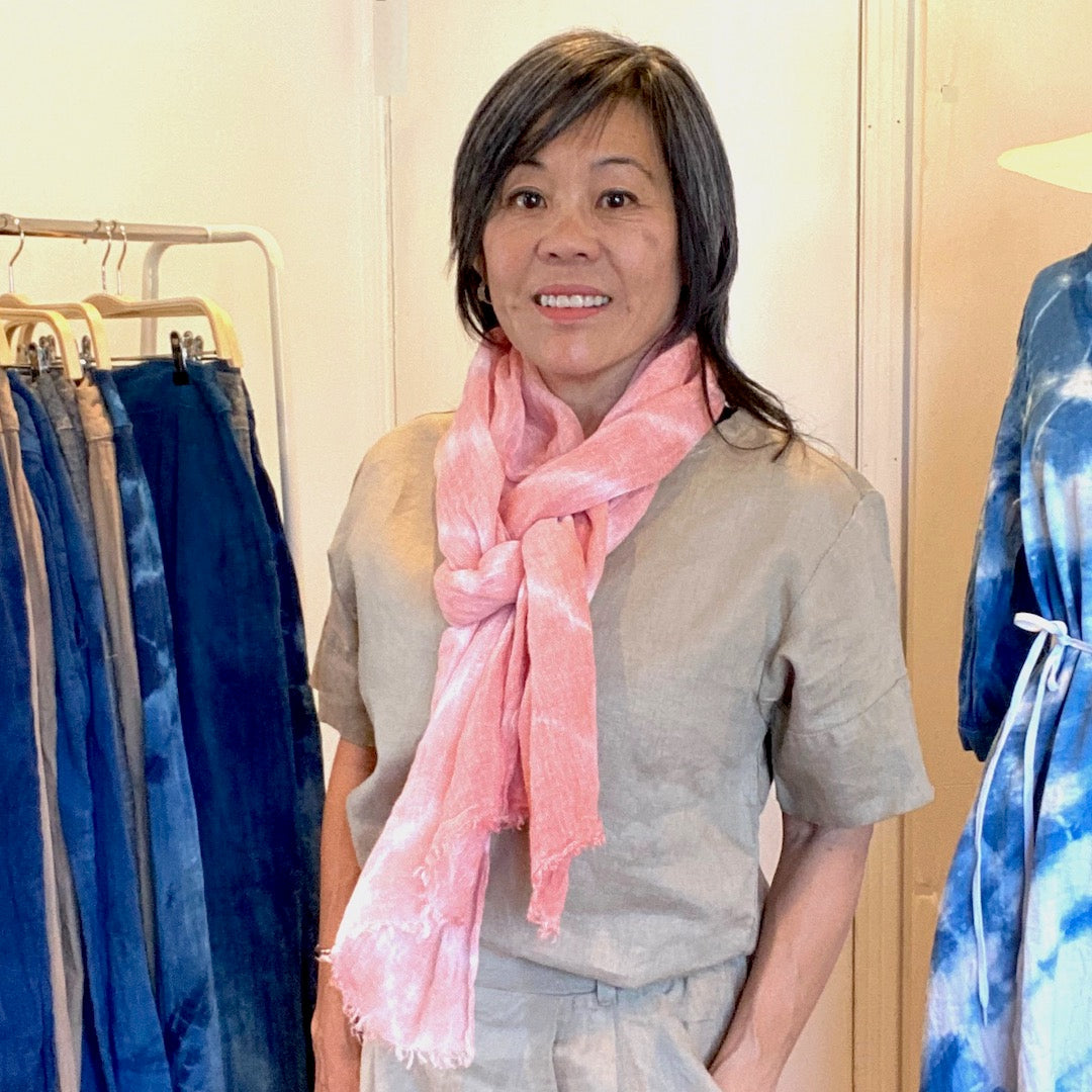 How To Wear A Scarf 4 Ways For Summer