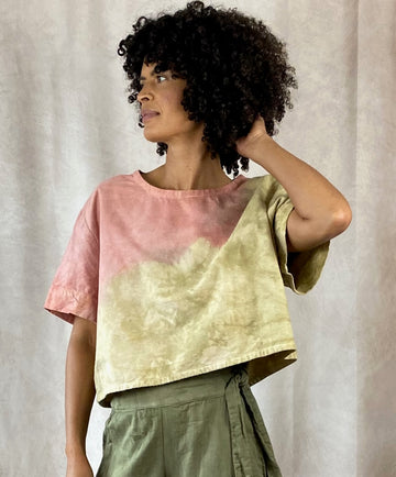 Allyn Boxy Tee: Sustainable Warmth & Effortless Style in Rose Green Ombre