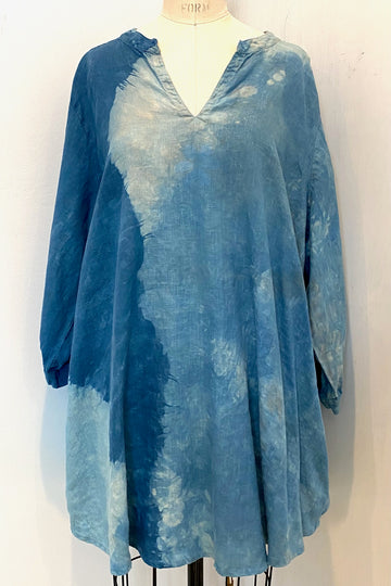 Botanically Dyed Linen Tunic in Blue Side Size 1