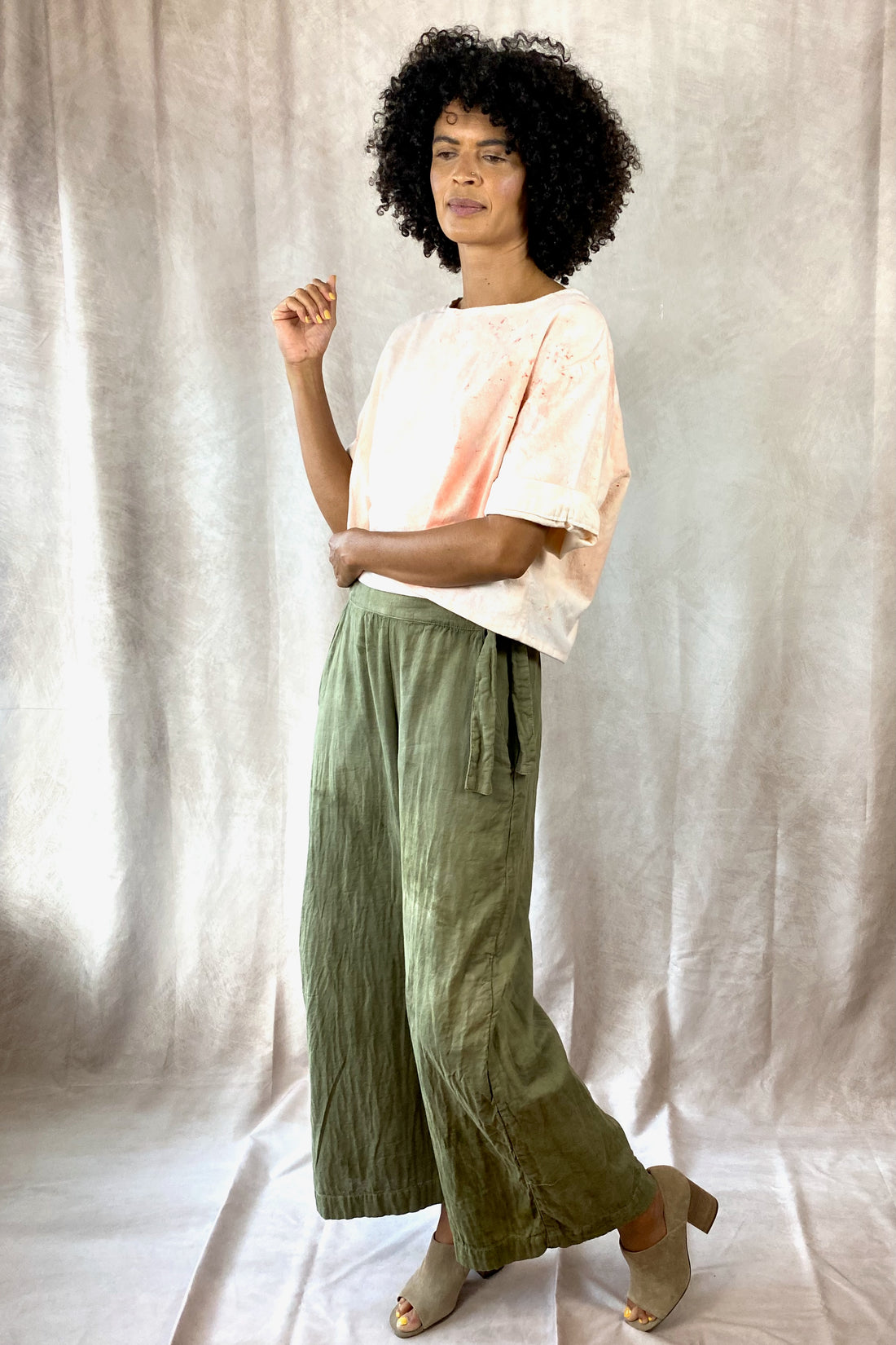 Allyn Boxy Tee: Sustainable Warmth & Effortless Style in Peppermint Ice Cream