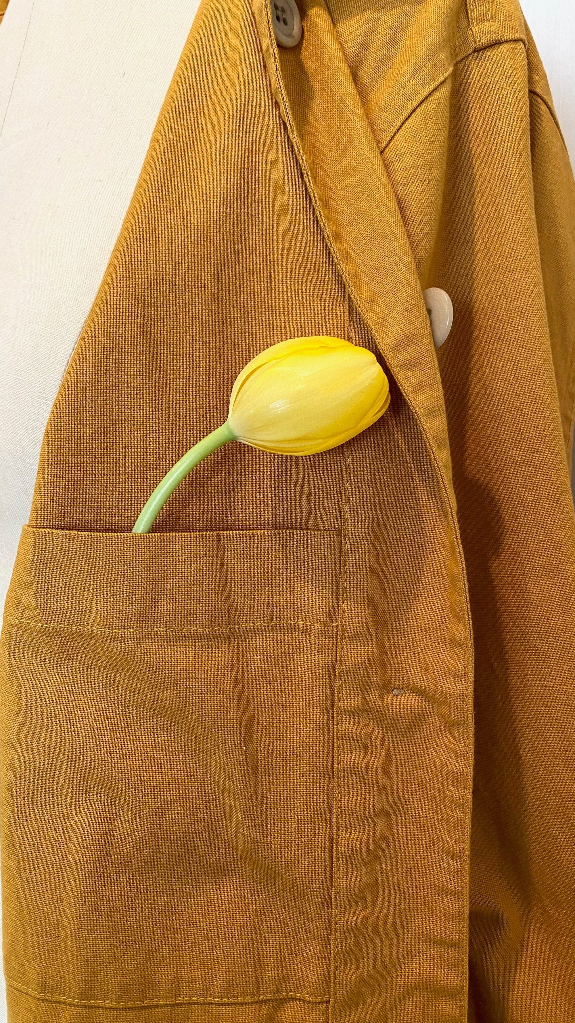 The sunrise jacket in yellow cotton linen fabric interior pocket