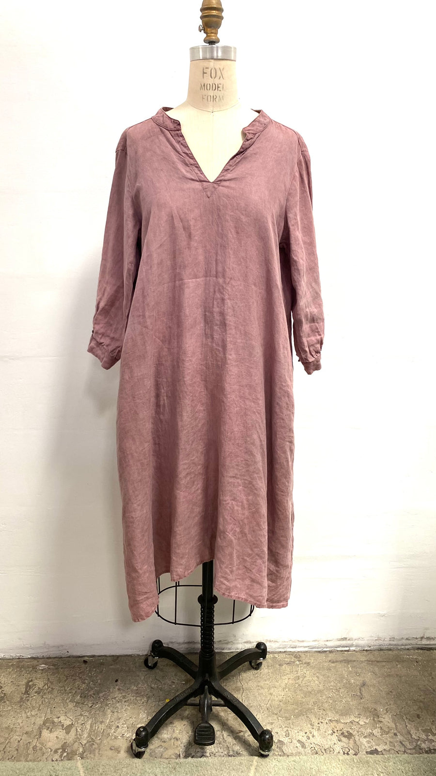 Rose Organic Linen Celeste Dress with Pockets - The Perfect Dress for Every Occasion